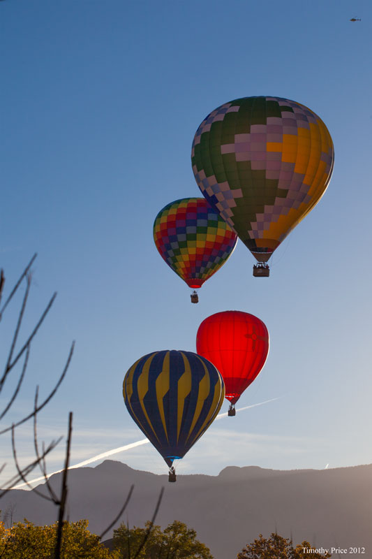 Four Ballons and a Helicopter